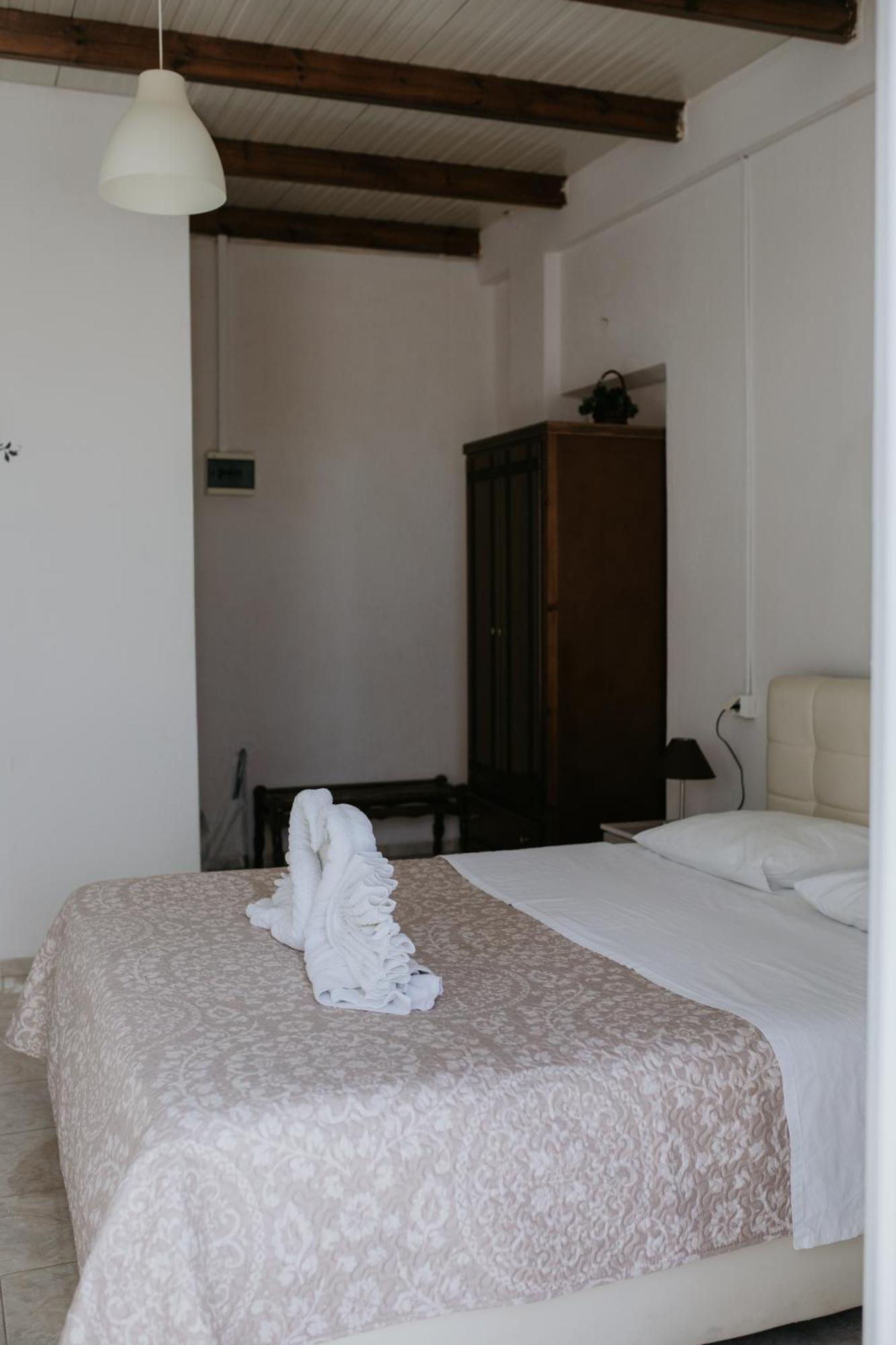 Hotel Thirasia Fira  Room photo